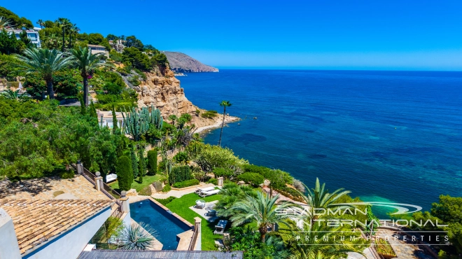 Frontline Villa with Stunning Sea views in Altea