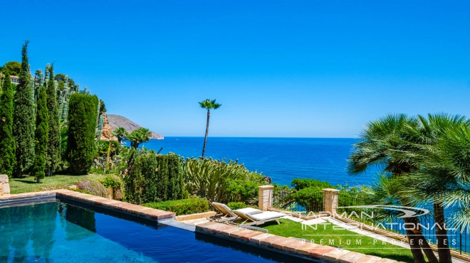Frontline Villa with Stunning Sea views in Altea