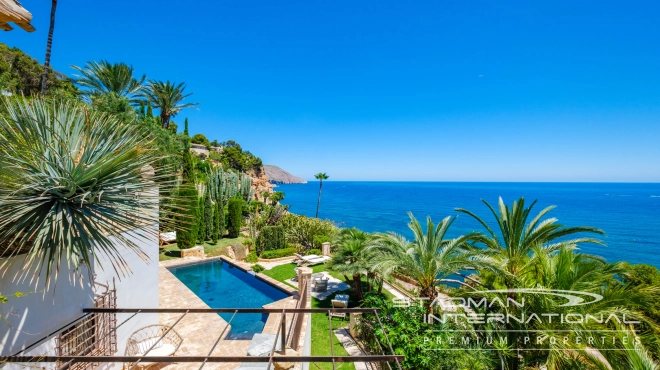 Frontline Villa with Stunning Sea views in Altea