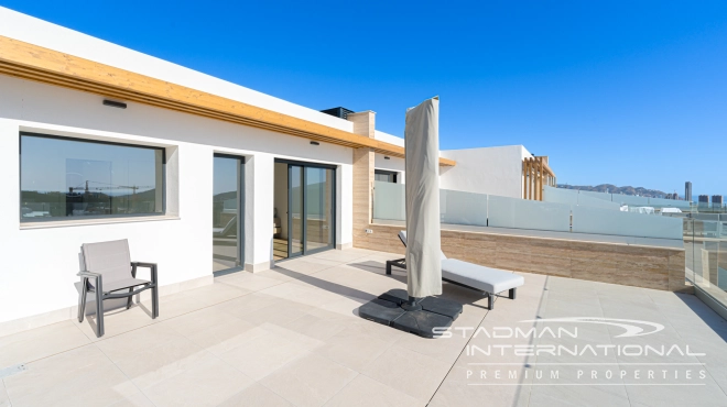 Luxury Corner Penthouse with Sea Views and Large Terraces