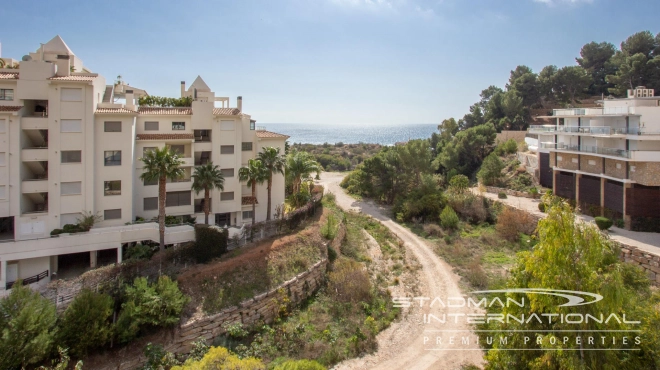 Semi-detached Villa next to the Beach and the Harbour of Campomanes