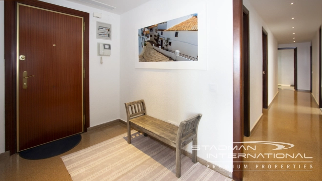 Large First Line Apartment on the Seafront in Altea