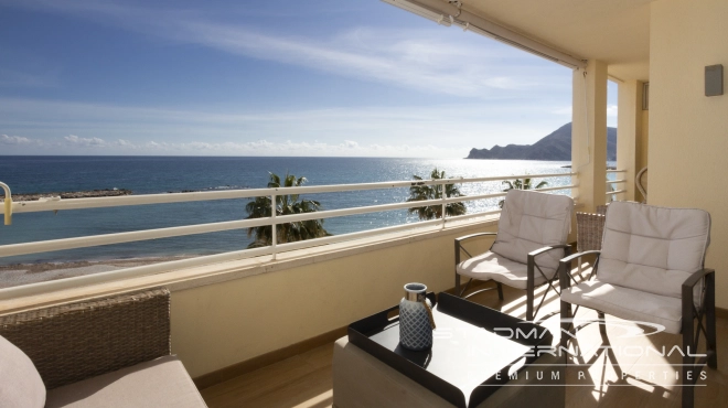 Large First Line Apartment on the Seafront in Altea