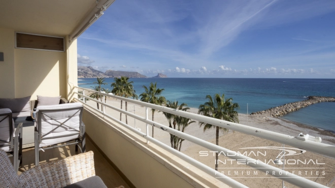 Large First Line Apartment on the Seafront in Altea