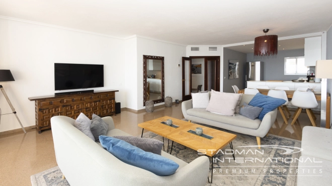 Large First Line Apartment on the Seafront in Altea