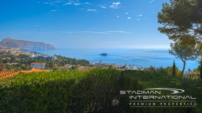 Renovated Villa with Breathtaking Sea Views near La Olla Beach