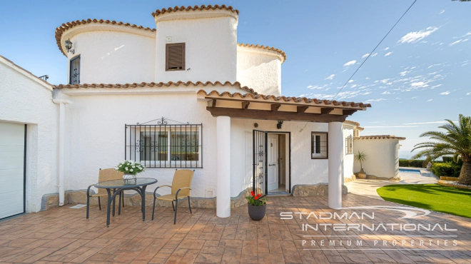 Renovated Villa with Breathtaking Sea Views near La Olla Beach