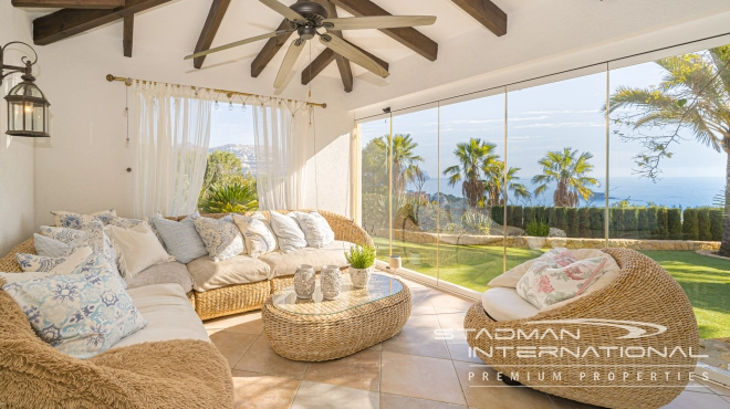 Renovated Villa with Breathtaking Sea Views near La Olla Beach