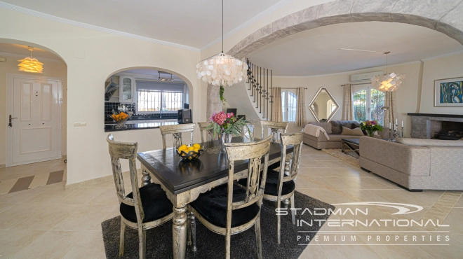 Renovated Villa with Breathtaking Sea Views near La Olla Beach
