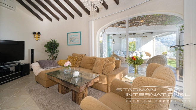 Renovated Villa with Breathtaking Sea Views near La Olla Beach