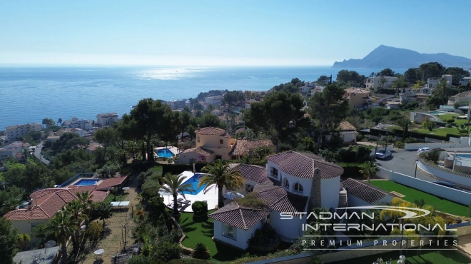 Renovated Villa with Breathtaking Sea Views near La Olla Beach