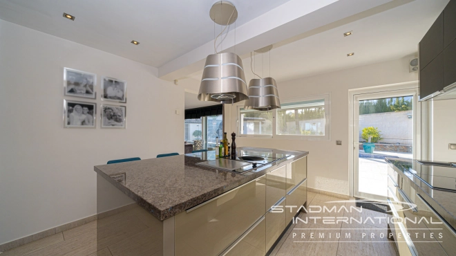Beautiful Ground Floor Villa on a Spacious and Flat Plot