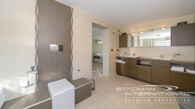 Beautiful Ground Floor Villa on a Spacious and Flat Plot