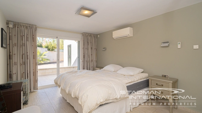 Beautiful Ground Floor Villa on a Spacious and Flat Plot