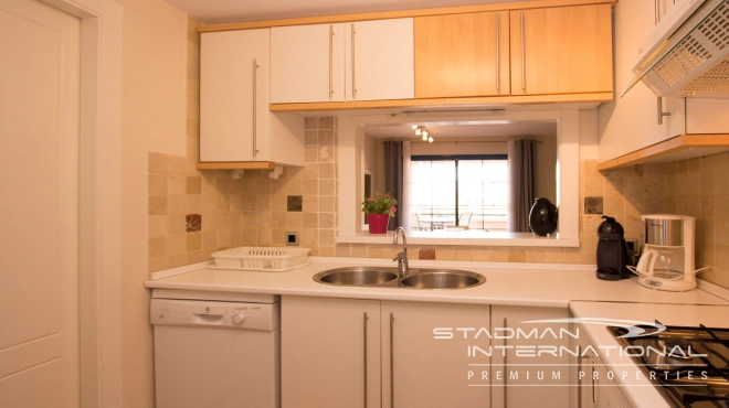 Spacious South-facing Apartment with Beautiful Mountain Views