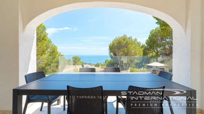 Villa with Guest Apartment and Sea View in the Sierra de Altea