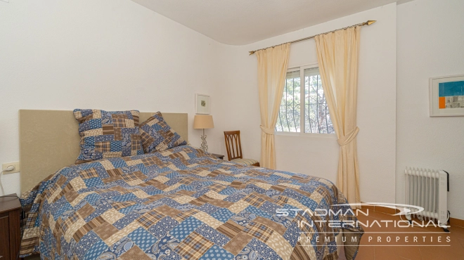 Villa with Guest Apartment and Sea View in the Sierra de Altea