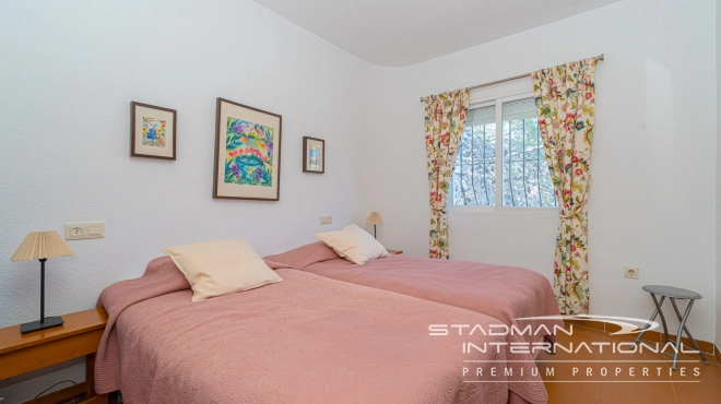 Villa with Guest Apartment and Sea View in the Sierra de Altea