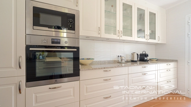 Villa with Guest Apartment and Sea View in the Sierra de Altea