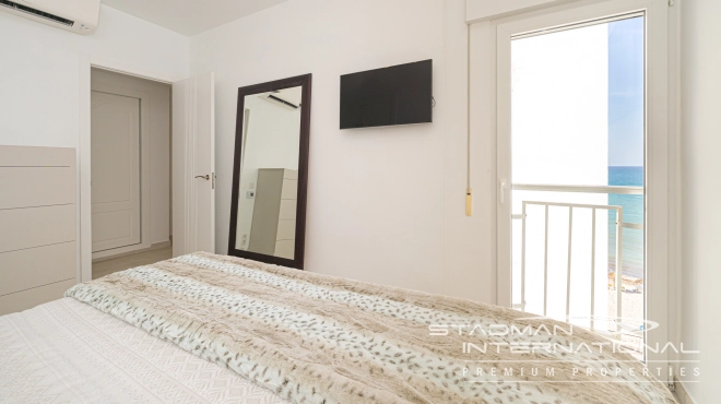Beautiful First Line Apartment on the Seafront in Altea