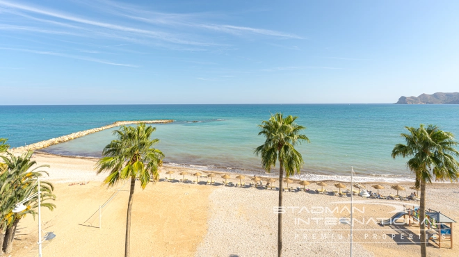 Beautiful First Line Apartment on the Seafront in Altea