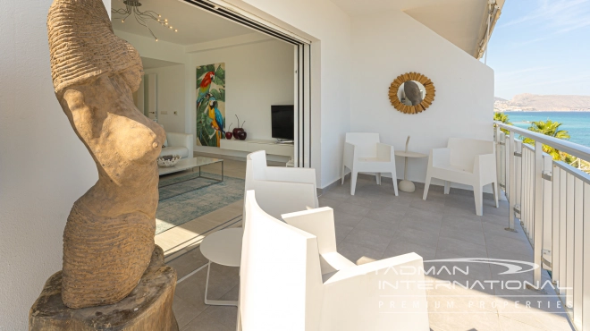 Beautiful First Line Apartment on the Seafront in Altea