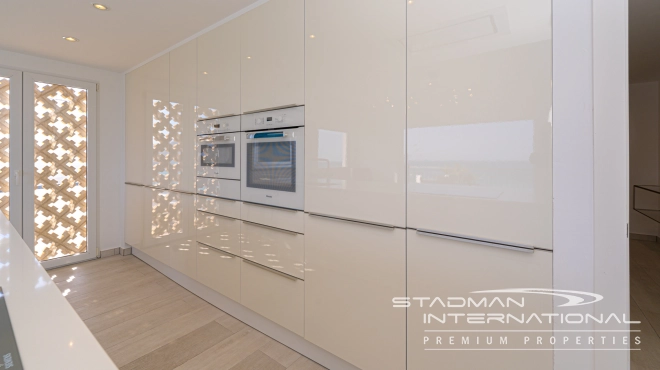 Beautiful First Line Apartment on the Seafront in Altea