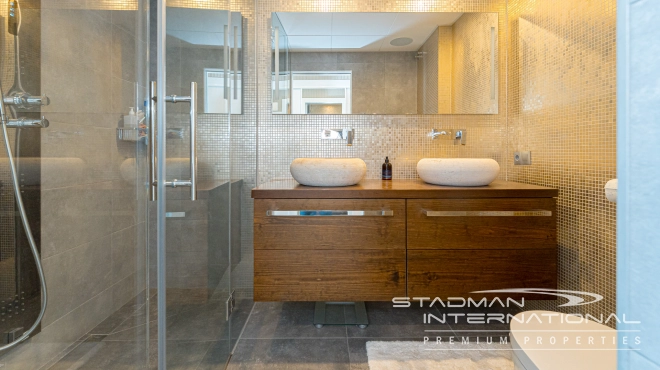 Apartamento de Lujo con Impresionantes Vistas al Mar en Altea Hills