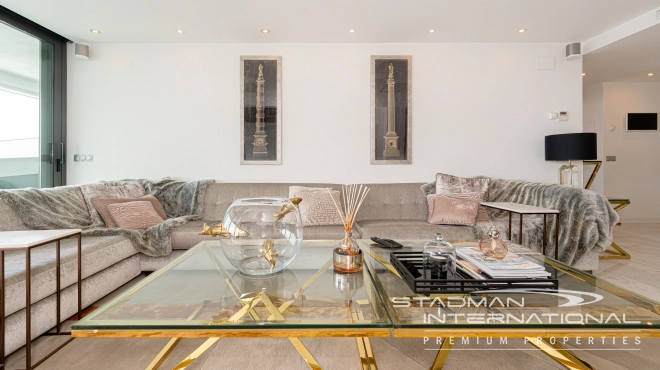 Apartamento de Lujo con Impresionantes Vistas al Mar en Altea Hills