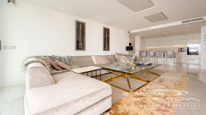 Apartamento de Lujo con Impresionantes Vistas al Mar en Altea Hills