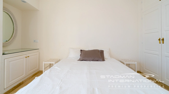 Amplia Villa Familiar con Apartamento y Hermosas Vistas al Mar