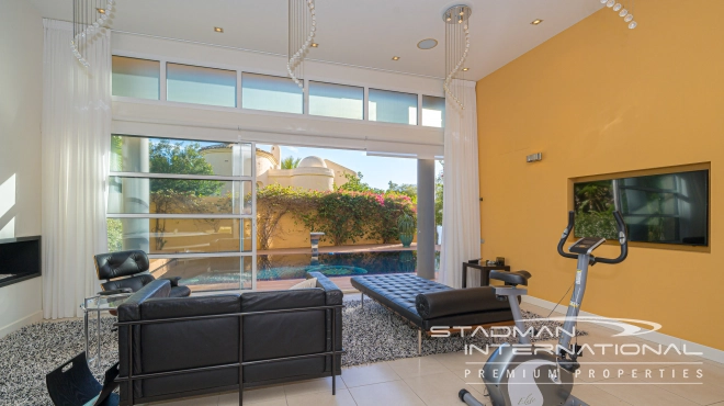 Großzügige Luxusvilla mit Wunderschönem Meerblick in Altea Hills