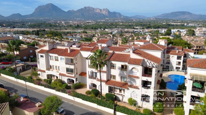 Penthouse avec Terrasse Orientée au Sud dans le Centre d’Albir