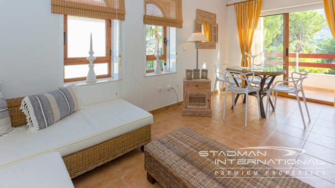 Penthouse avec Terrasse Orientée au Sud dans le Centre d’Albir