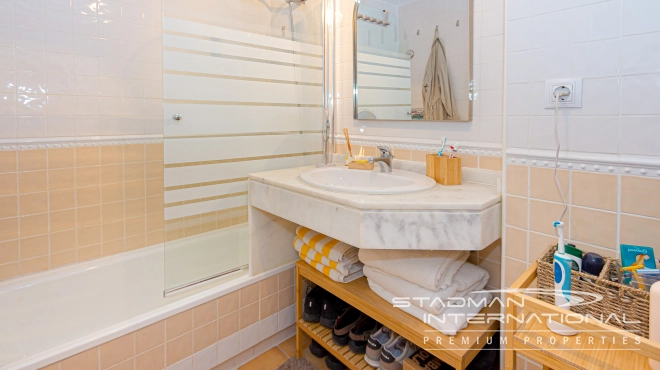 Penthouse Spacieux près du Port de Porto Senso et de la Plage