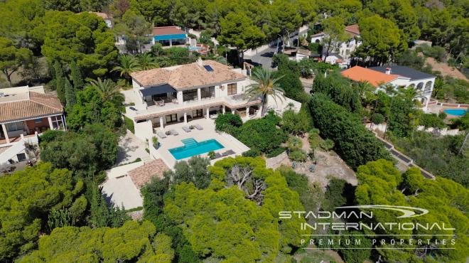 Vakker Villa med Panoramautsikt over Havet nær Altea La Vella