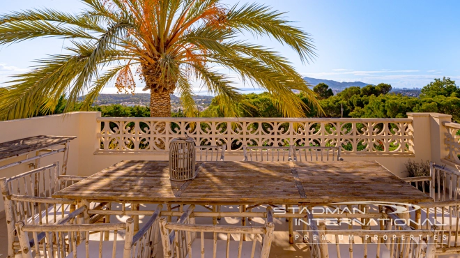 Vakker Villa med Panoramautsikt over Havet nær Altea La Vella
