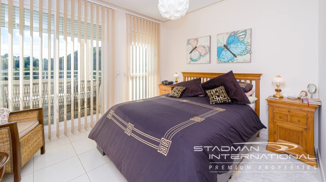 Spacieux Appartement avec Superbes Vues sur la Mer à Altea Hills