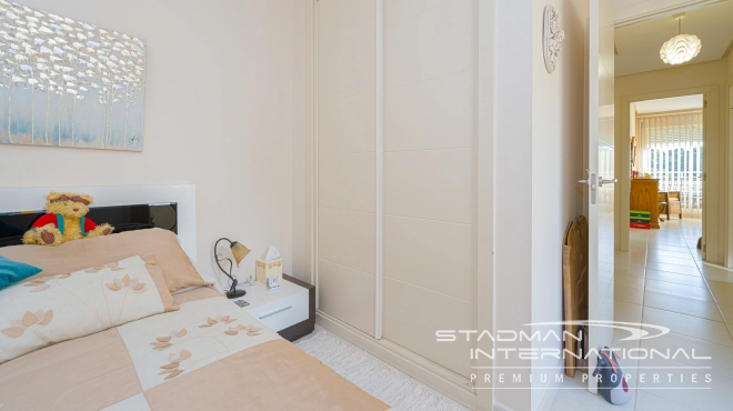 Spacieux Appartement avec Superbes Vues sur la Mer à Altea Hills