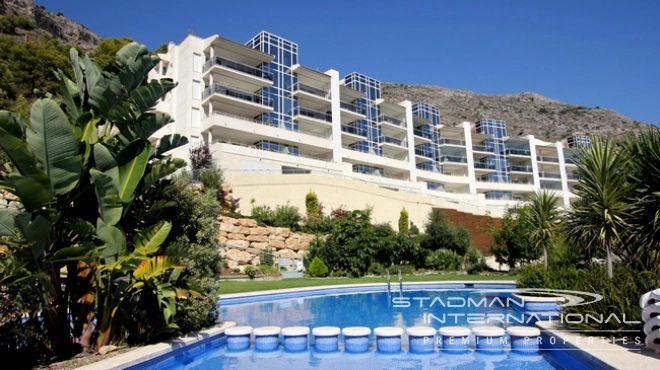 Spacieux Appartement avec Superbes Vues sur la Mer à Altea Hills