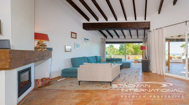 Elegante benerdige Villa mit herrlichem Meerblick