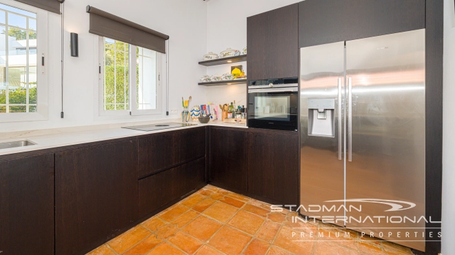 Elegante benerdige Villa mit herrlichem Meerblick