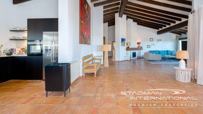 Elegante benerdige Villa mit herrlichem Meerblick