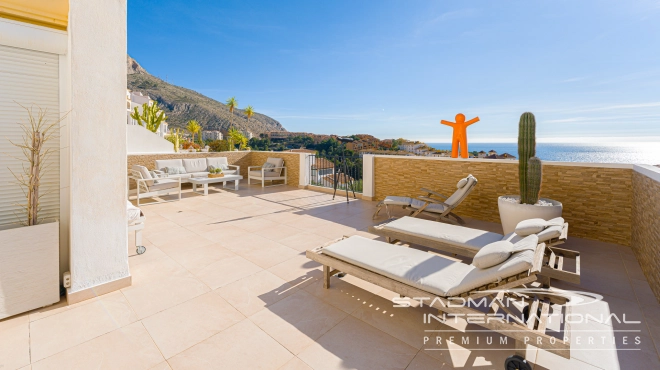 Mooi Appartement met Zeezicht en Ruim Terras aan het Strand