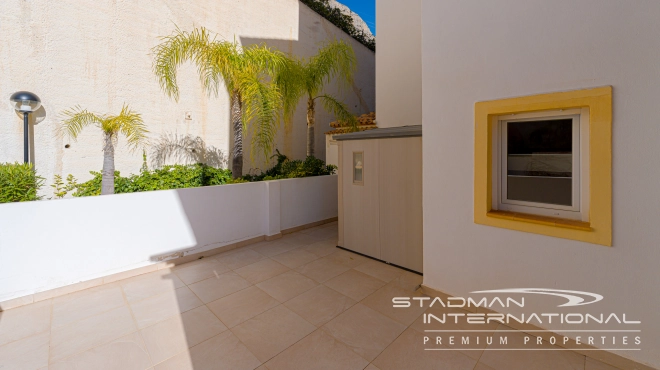 Mooi Appartement met Zeezicht en Ruim Terras aan het Strand