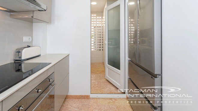 Mooi Appartement met Zeezicht en Ruim Terras aan het Strand