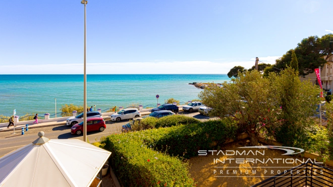 Lovely Sea View Apartment by the Beach in La Olla
