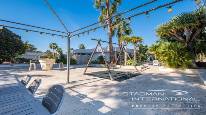 Exclusive Villa on a 6.000 m² Private Estate Near the Heart of Albir