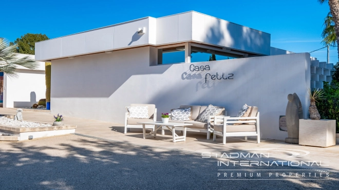 Exclusive Villa on a 6.000 m² Private Estate Near the Heart of Albir