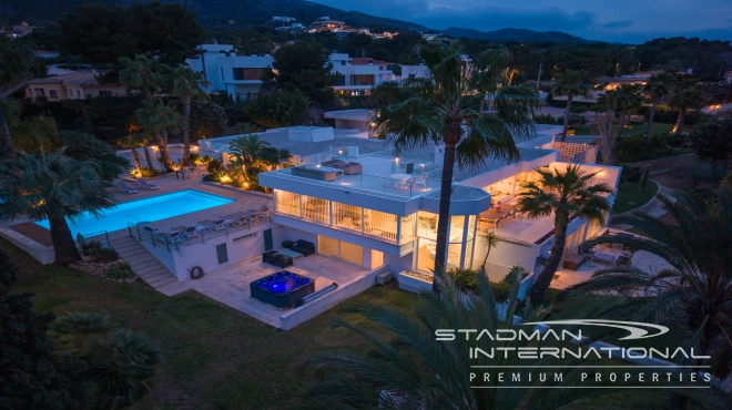Exclusive Villa on a 6.000 m² Private Estate Near the Heart of Albir